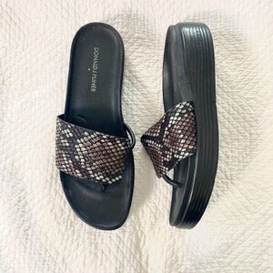 Donald J Pliner Women's FIFI 15-49 Wedge Sandal Black Silver Purple Snake US 7.5